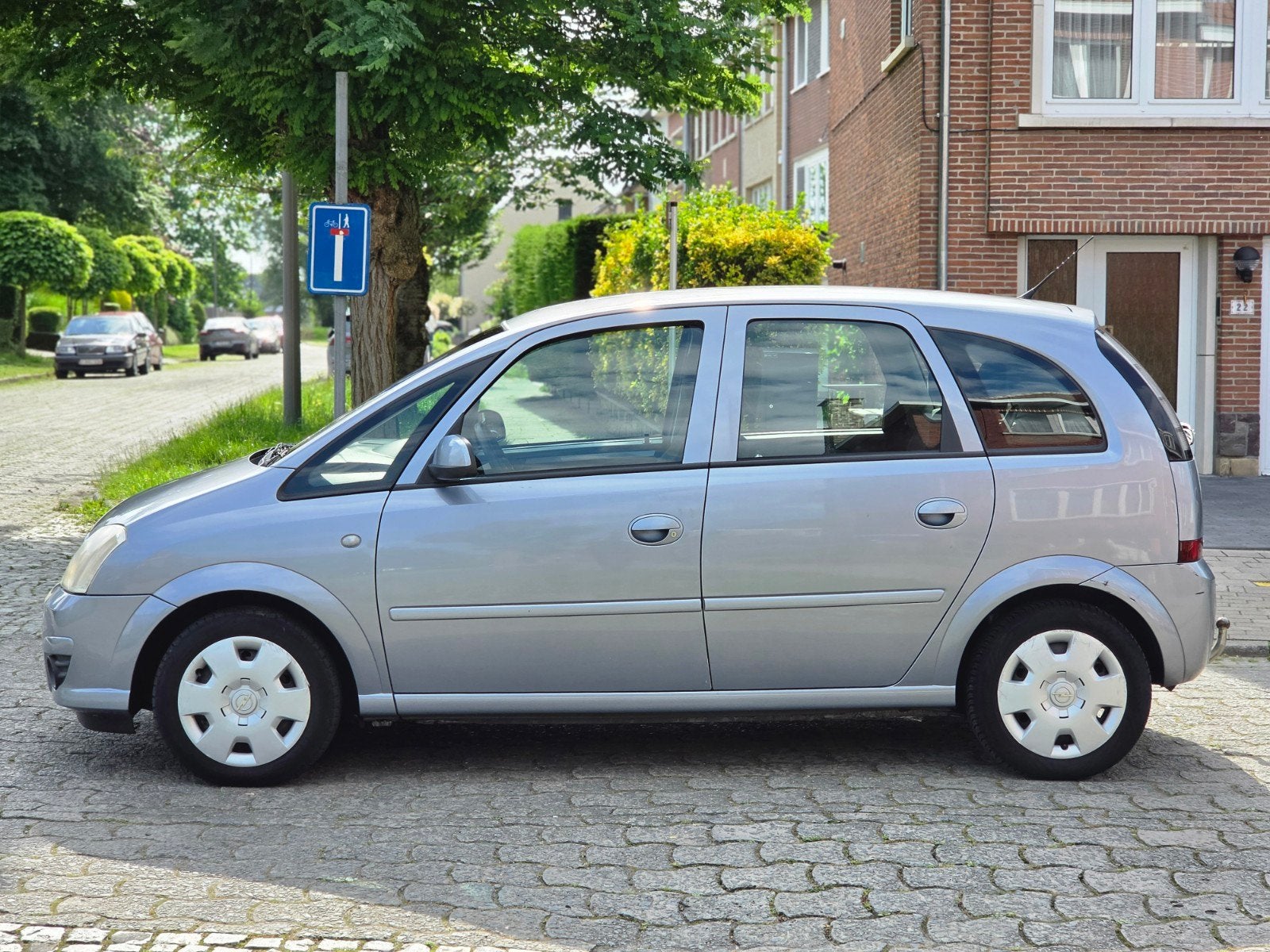 OPEL MERIVA 1.3 CDTI CARNET D’ENTRETIEN COMPLET, Argent ou Gris, Achat, 1298 cm³, Entreprise
