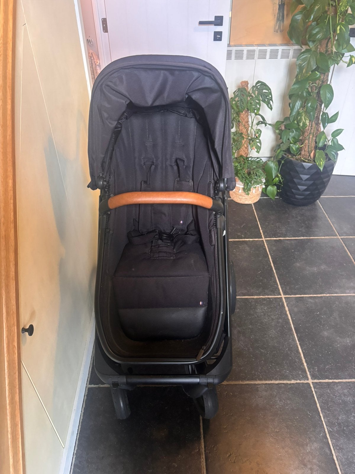 Volledige kinderwagen dubatti, Ophalen, Zo goed als nieuw, Regenhoes