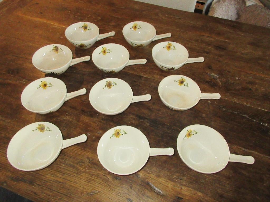 11 Bols Boch Belgium Marguerite vintage bols avec manche, Enlèvement