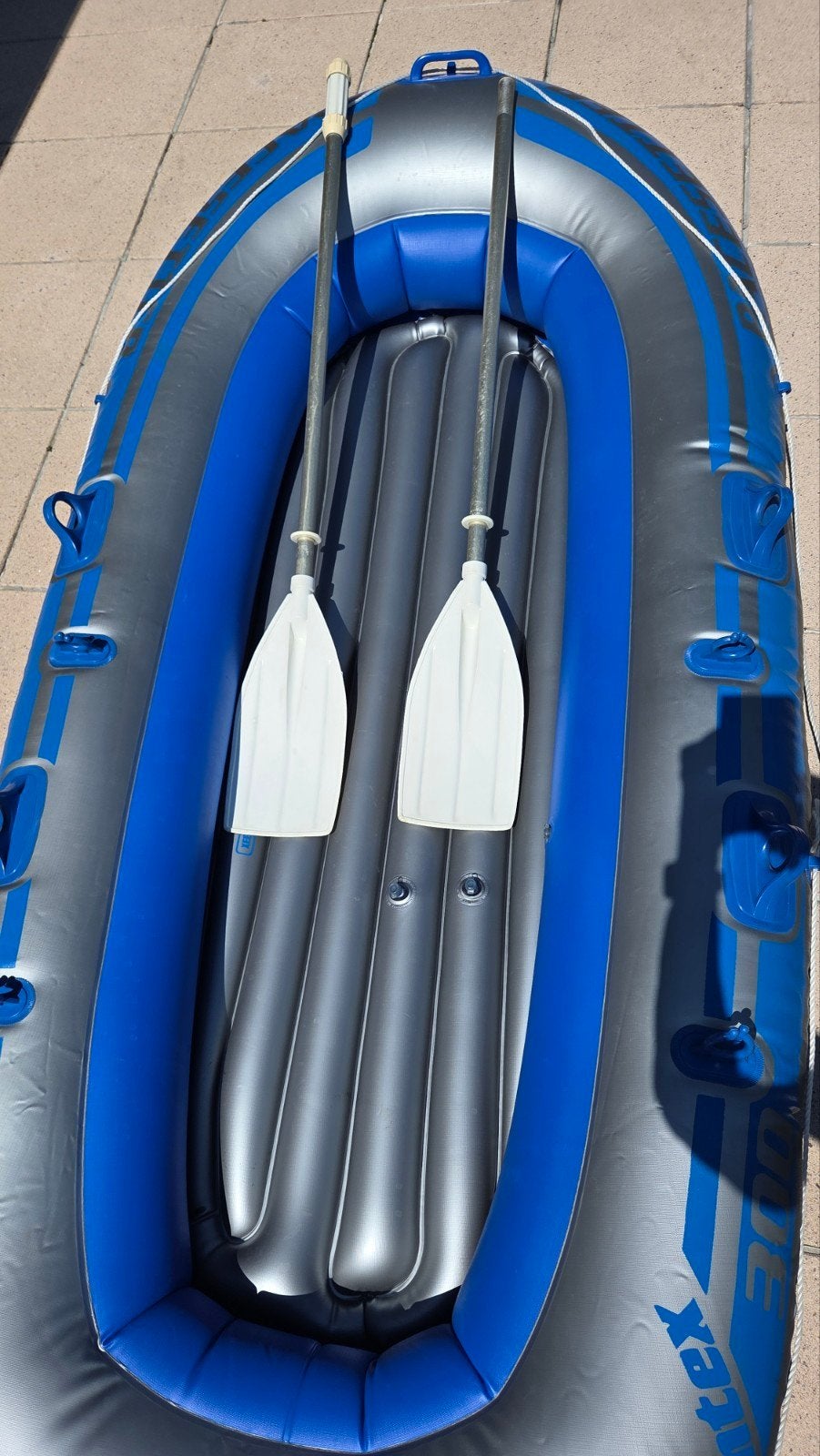 Opblaasbare boot INTEX met 2 peddels, Watersport en Boten, Rubberboten, PVC, Zo goed als nieuw, Peddels, Ophalen