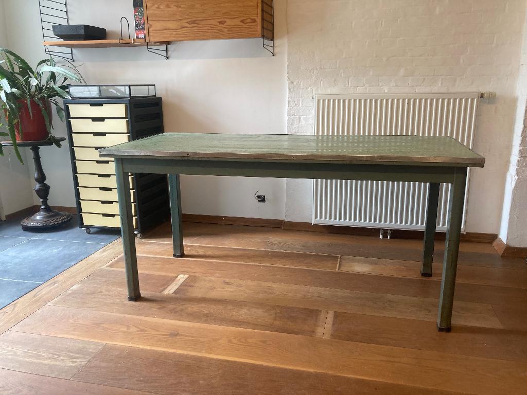 Vintage industriële tafel – Gispen / Tubax stijl, Huis en Inrichting, Ophalen