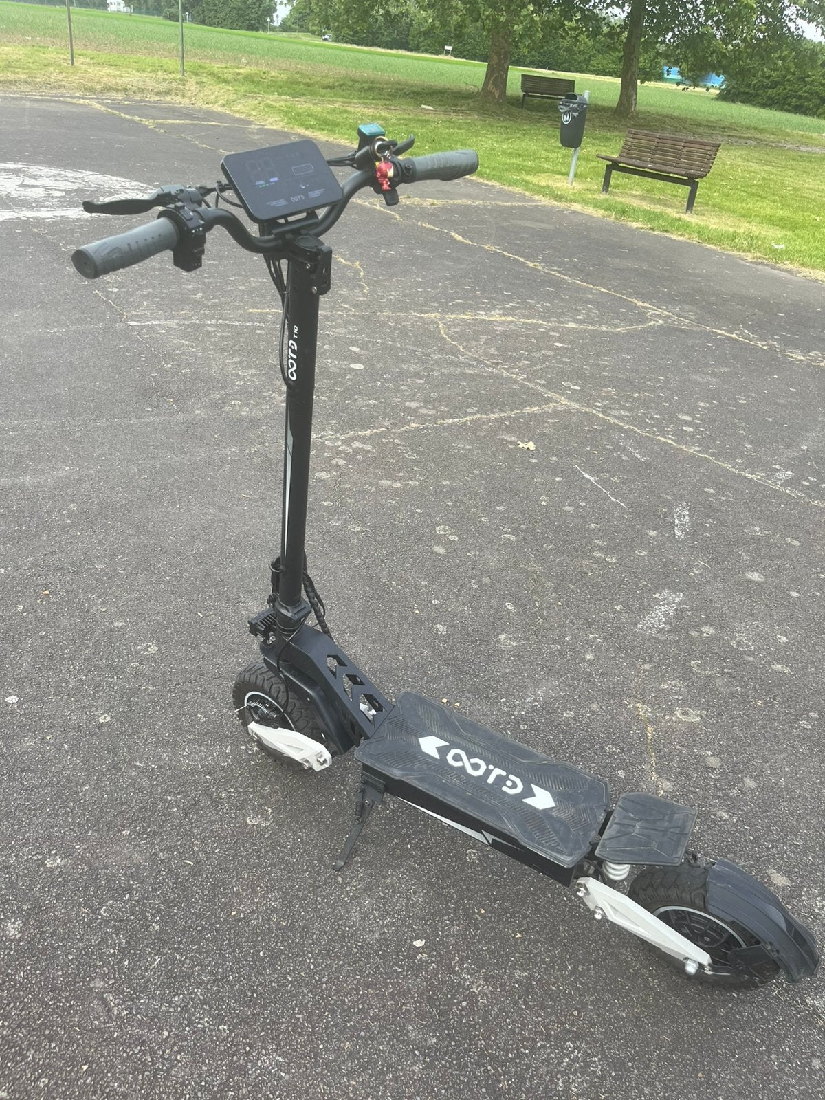 OOTD10, Vélos & Vélomoteurs, Trottinettes, Comme neuf, Enlèvement