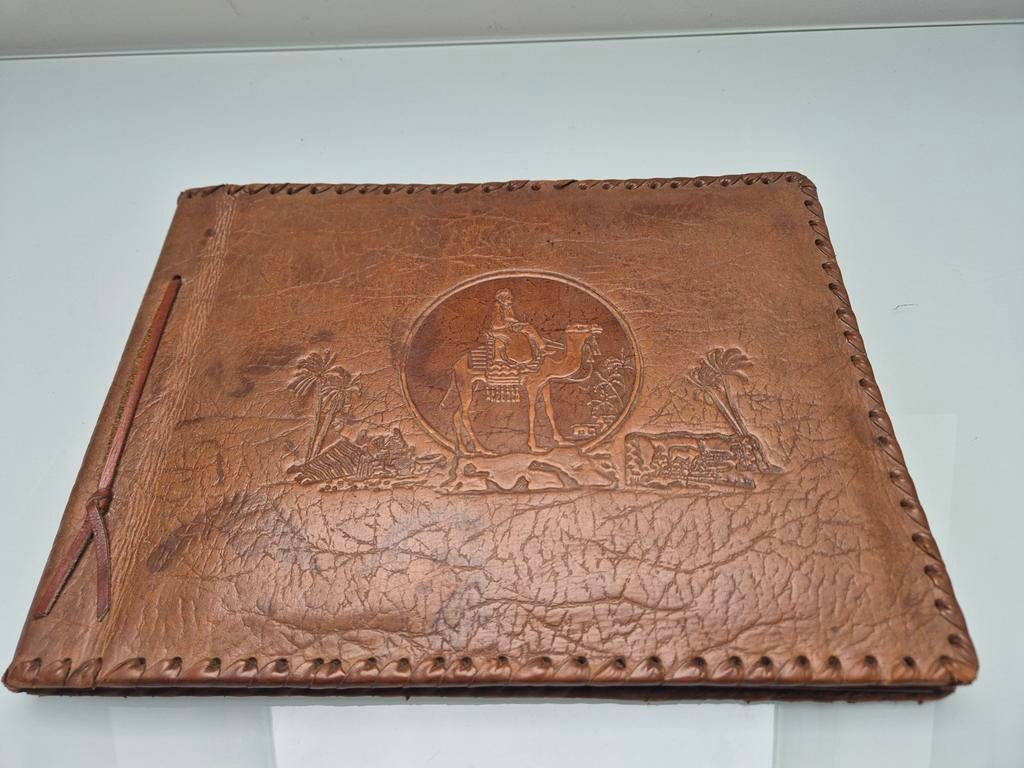 Vintage Fotoalbum Hand-tooled Camel Leather- 35x26x2,3cm, Antiek en Kunst, Ophalen of Verzenden