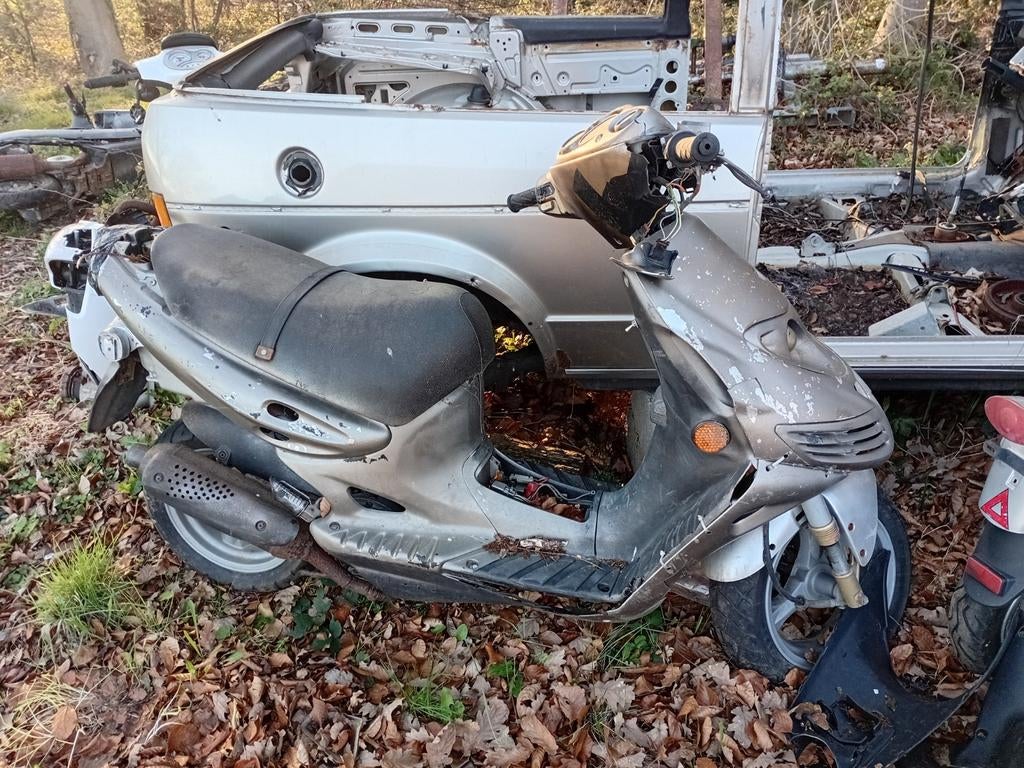 Pieces suzuki katana, Ophalen
