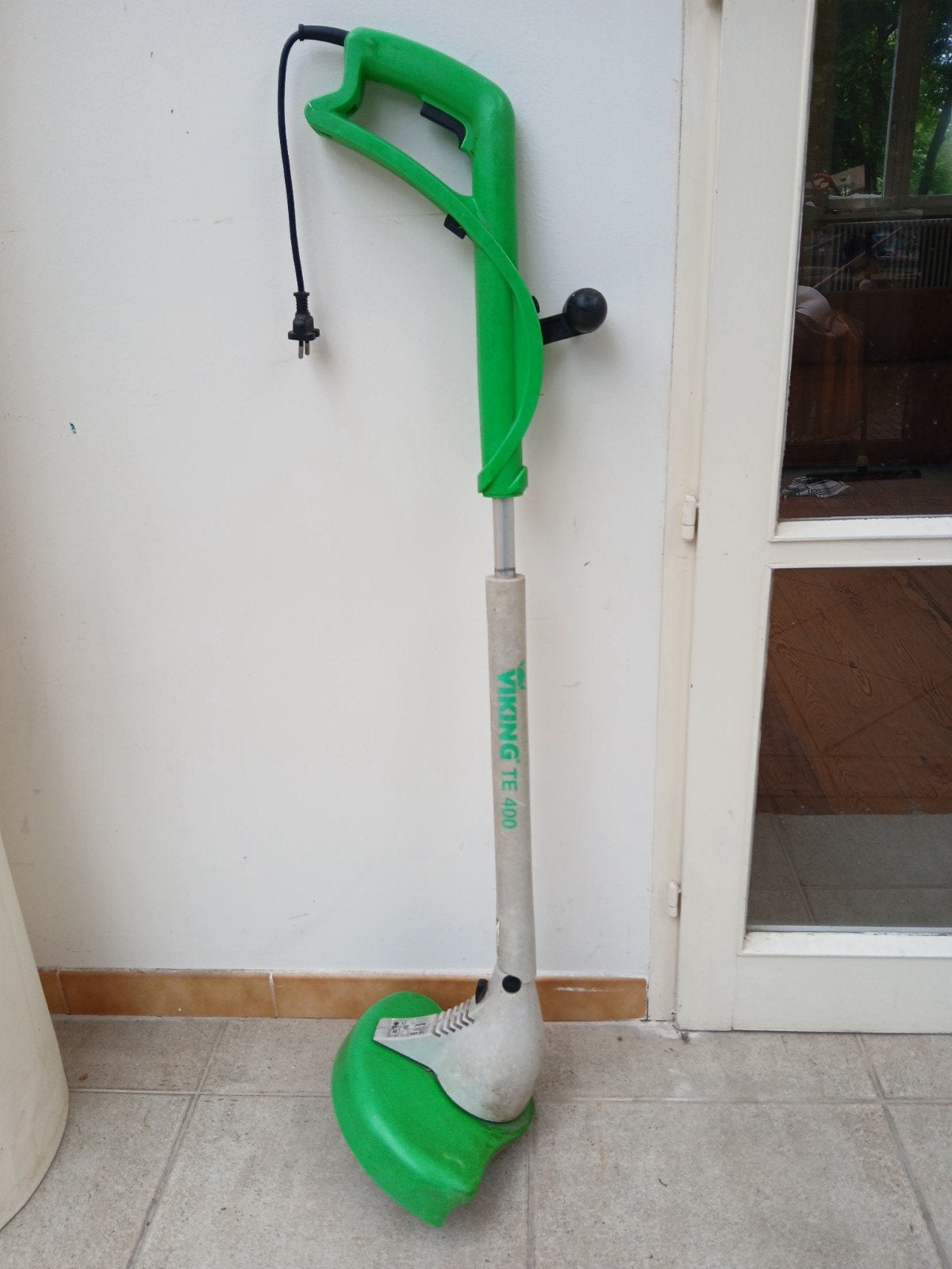 Viking TE400 randsnijder, Ophalen
