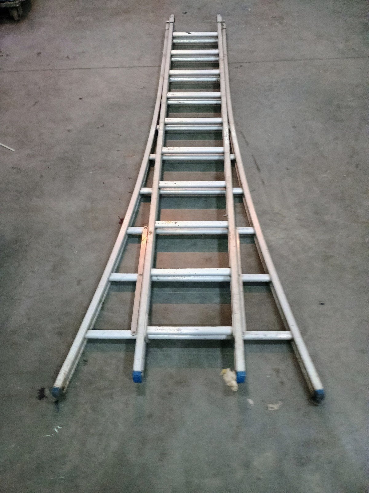 ÉCHELLE ALLUMINIUM 2 ÉLÉMENTS QUALITÉ PROFESSIONNEL, Bricolage & Construction, Enlèvement, Utilisé, Échelle