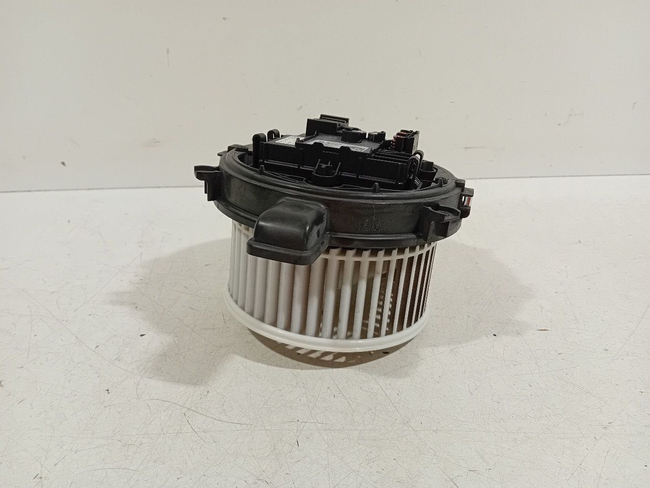 Kachel ventilator motor Opel Astra, Onderdelen@venauto.nl, Van der Ven Autorecycling B.V., Ettenseweg 76, 4706 PB Roosendaal, The Netherlands