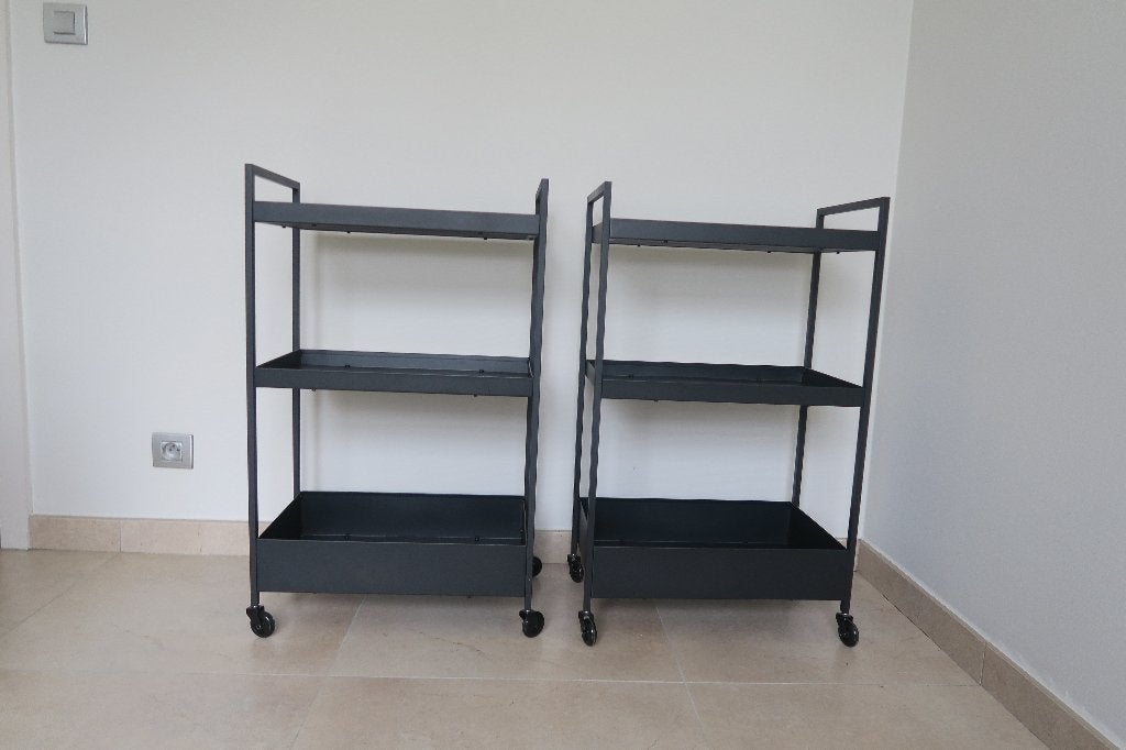Ikea-  NISSAFORS Roltafel, zwart, 50.5x30x83 cm, Ophalen, Zo goed als nieuw