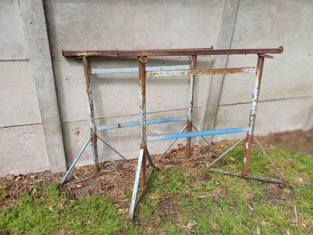 2 metsers schragen., Doe-het-zelf en Bouw, Steigers, Ophalen