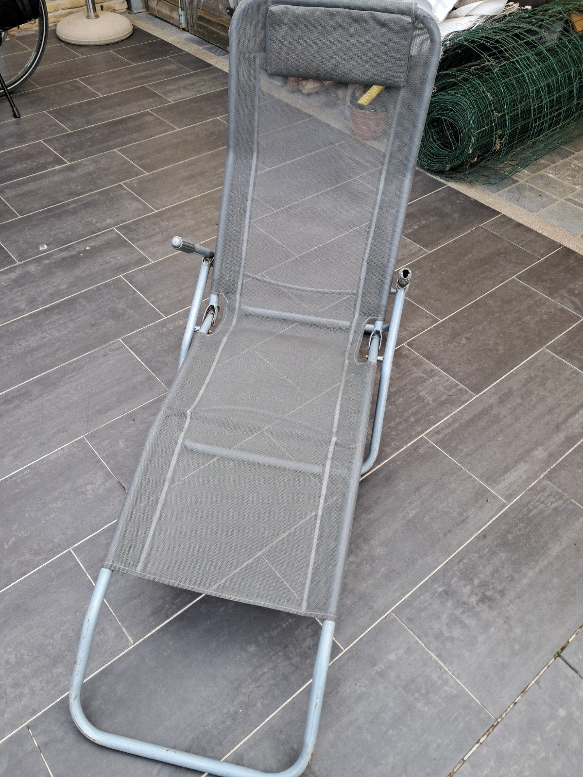 GRATIS inklapbare ligstoel, Tuin en Terras, Ligbedden, Ophalen, Gebruikt