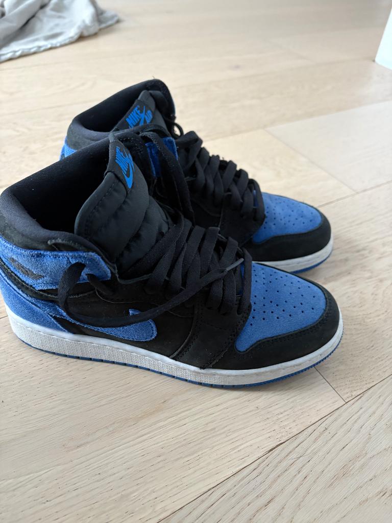 Jordan sneakers maat 37,5, Schoenen, Ophalen of Verzenden, Zo goed als nieuw, Nike Jordan