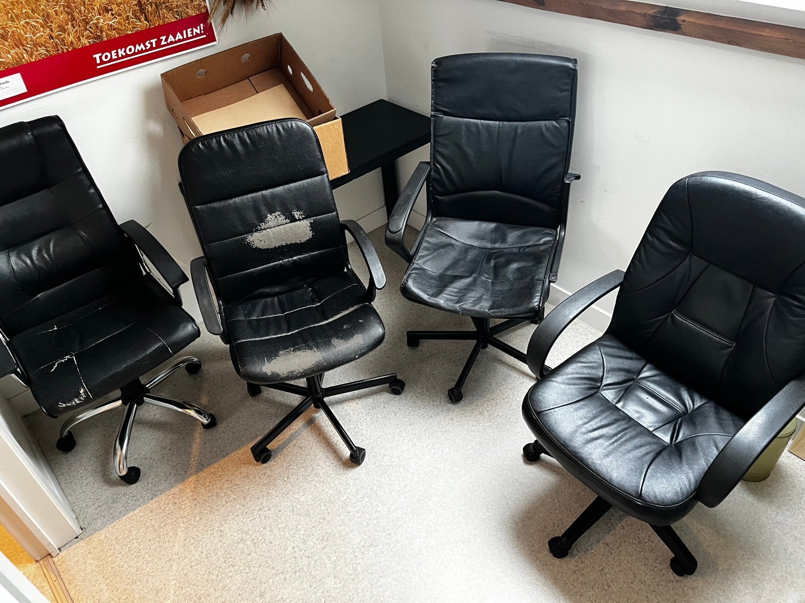 Gratis bureaustoelen, Ophalen, Gebruikt, Zwart, Bureaustoel