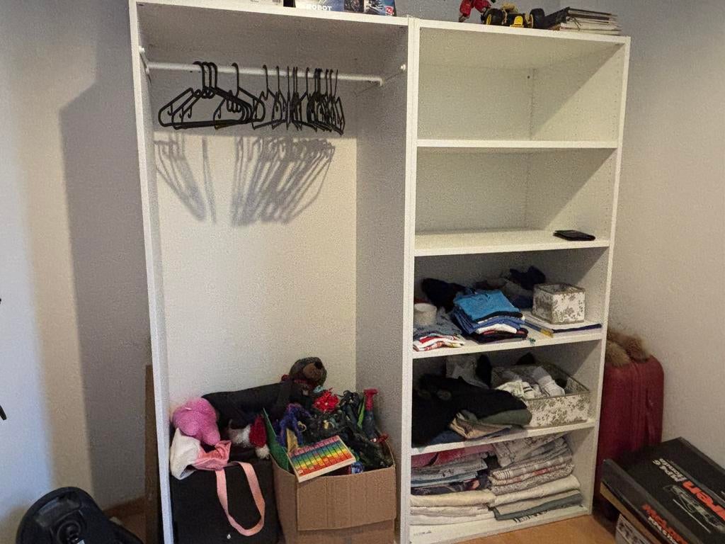 kinder kast en bed, Ophalen, Zo goed als nieuw