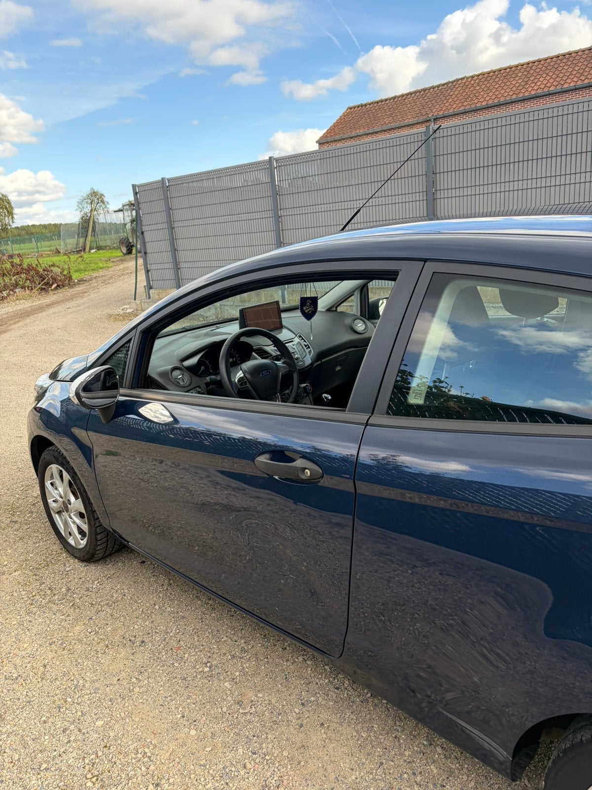 Ford fiesta, Auto's, Voorwielaandrijving, Euro 5, Stof, Blauw