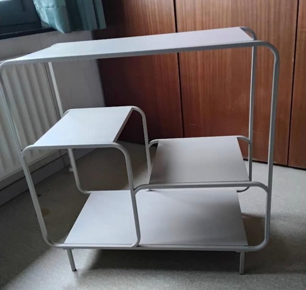 Etagere metal asymétrique 76cm de haut, Maison & Meubles, Enlèvement, Comme neuf