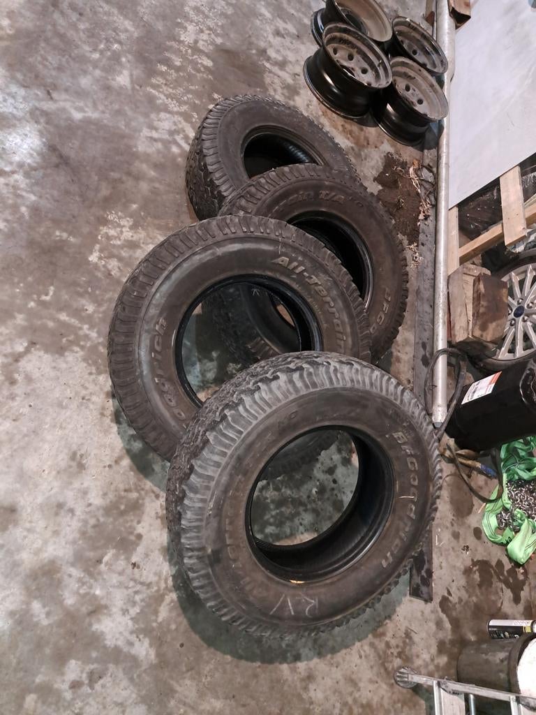 Bf goodrich all terrain 235 85 r16, Ophalen, Band(en)