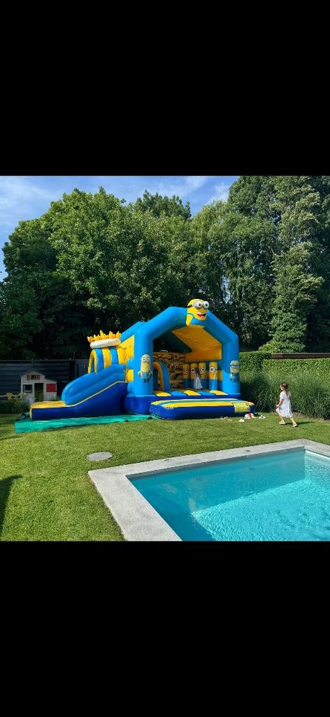 Springkasteel Minions : Te huur, Ophalen, Zo goed als nieuw