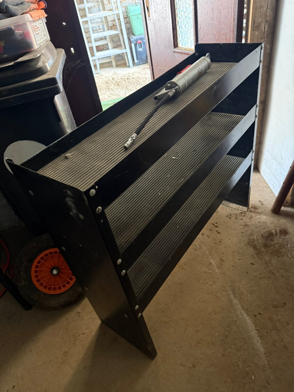 Bestwagen inrichtingkast, Ophalen