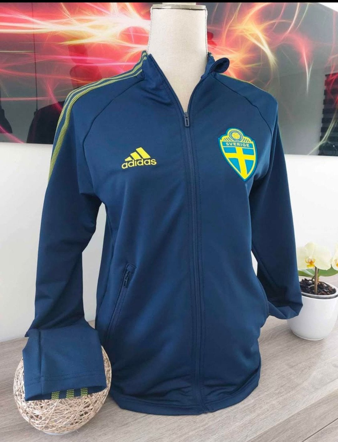 Veste training football Suède Adidas navy XS, Kleding | Heren, Sportkleding, Blauw, Nieuw, Ophalen of Verzenden, Adidas