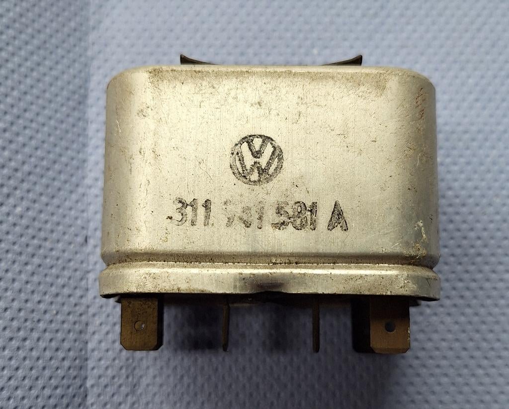 Lichtrelais 311941581A  VW Kever Karmann T3, Ophalen of Verzenden, Gebruikt