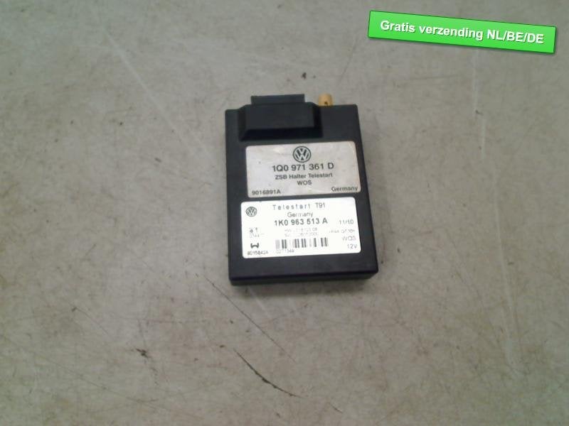 PRISE VALISE ELECTRONIQUE (1Q0971361D), Volkswagen AG, Utilisé, Kundenbetreuung@volkswagen.de, Berliner Ring 2
38440  Wolfsburg, DE