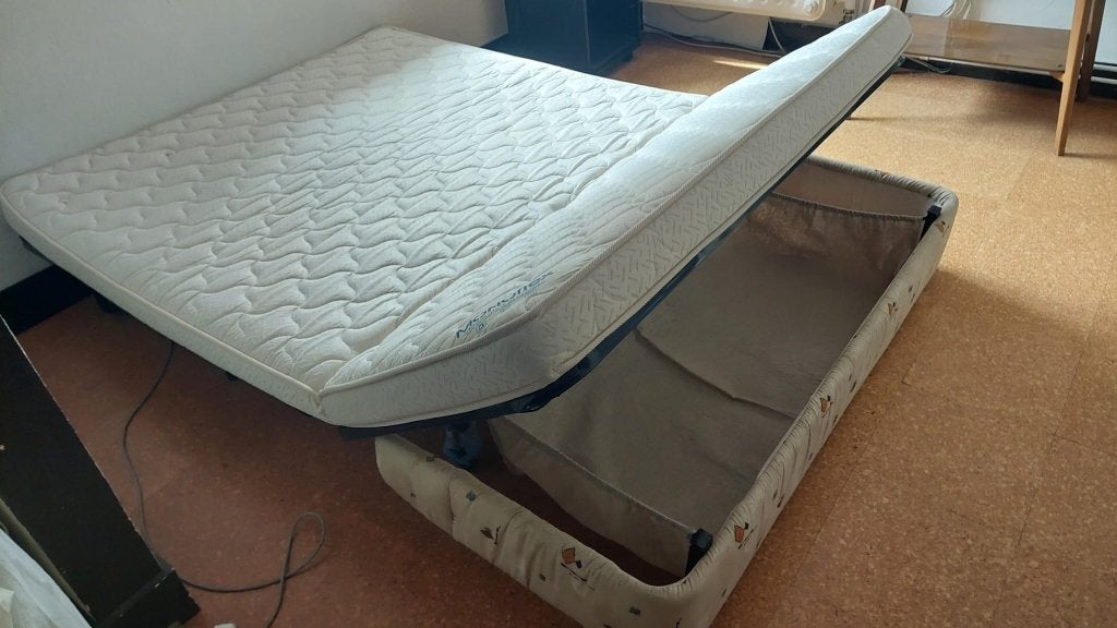 Lit d’appoint 1m40, Tissu, Beige, Enlèvement, Utilisé