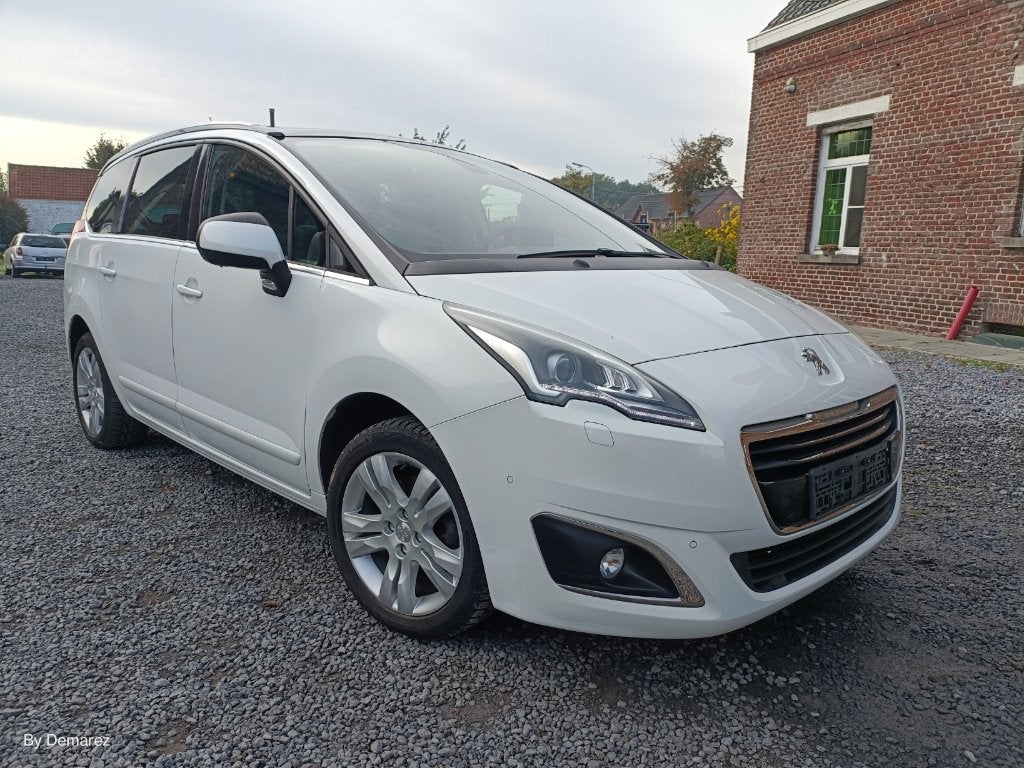 Peugeot 5008 Allure 1.6 e-THP Automatique. 7 places., Autos, Cuir, Achat, Euro 6, Entreprise
