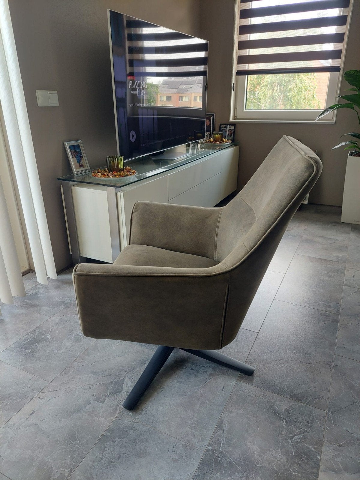 Une chaise pivotante super confortable appelée, Moins de 75 cm, Comme neuf, Enlèvement, 50 à 75 cm