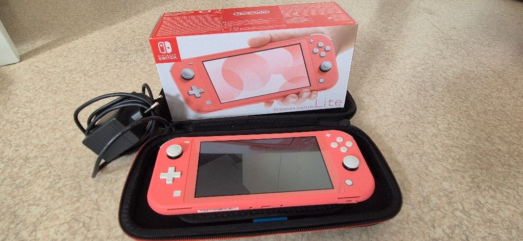 Switch lite (Rose), Games en Spelcomputers, Ophalen, Roze of Coral, Zo goed als nieuw, Met beschermhoes of tas