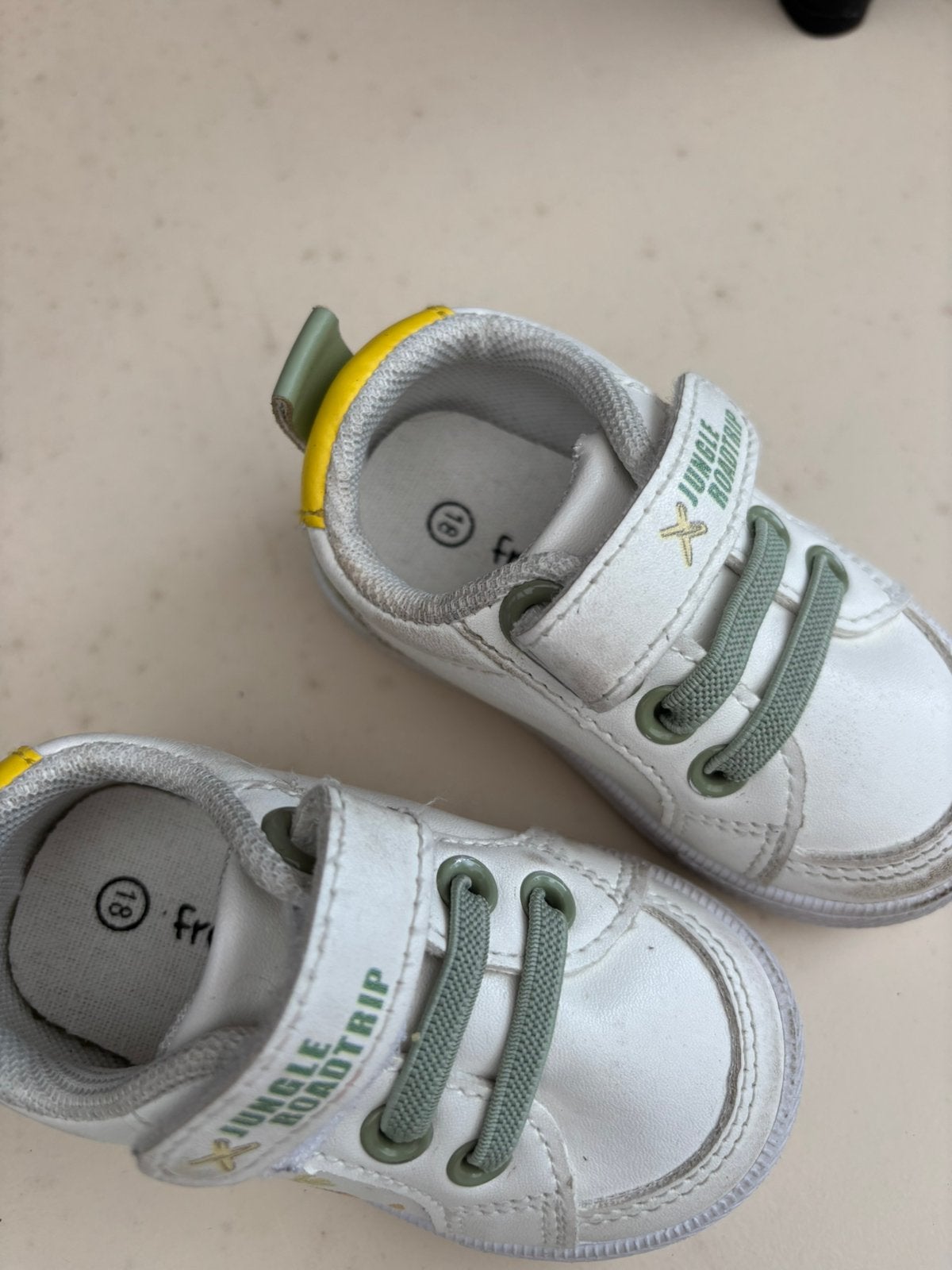 Baby schoentjes, Kinderen en Baby's, Babykleding | Schoentjes en Sokjes, Ophalen, Jongetje of Meisje, Gebruikt, Schoentjes