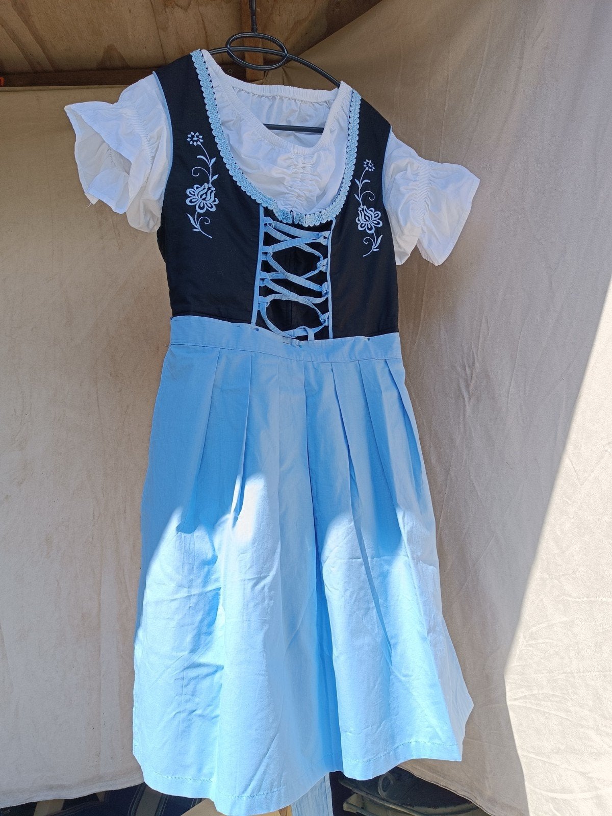 Dirndl Oktoberfest geborduurde Jurk mt 42, Kleding | Dames, Ophalen of Verzenden, Zo goed als nieuw