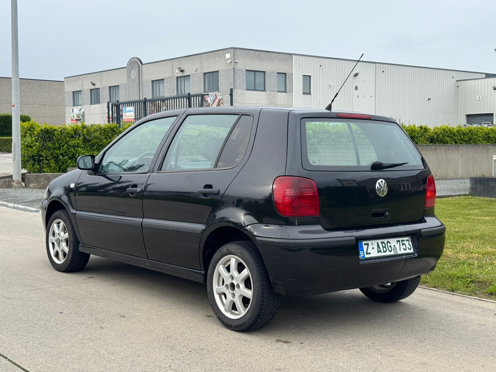 Vw Polo 1,4 benzine GEKEURD vvk, garantie, lez ok, …, Achat, Entreprise, Boîte manuelle, Noir