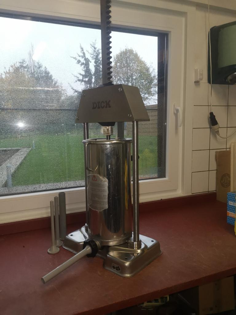 Bourreuse à saucisse dich inox état neuf, Enlèvement