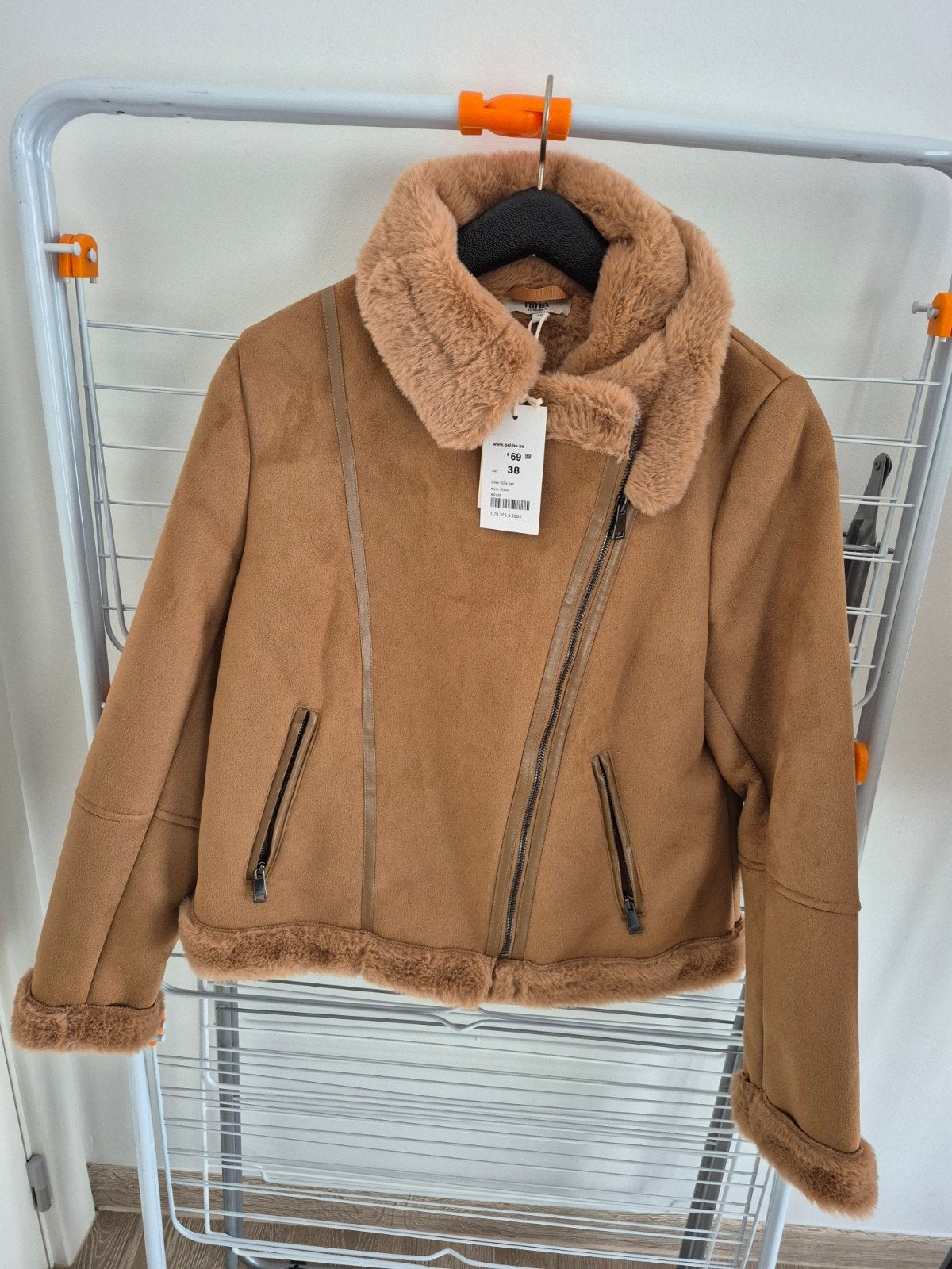 Veste en daim beige de Bel&Bo M, Vêtements | Femmes, Neuf, Taille 38/40 (M), Enlèvement ou Envoi, Beige