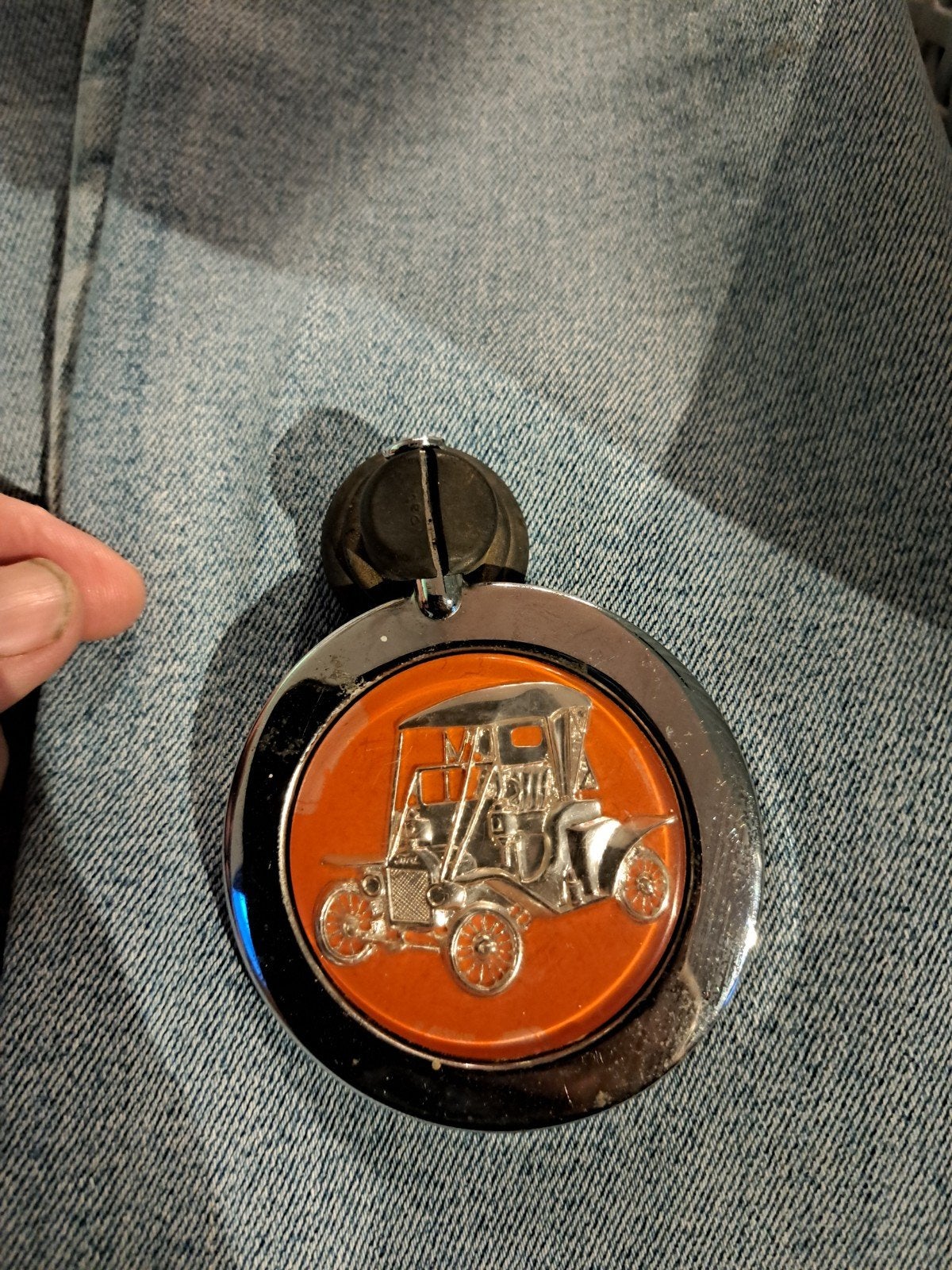 Ancien porte taxe voiture, Enlèvement ou Envoi