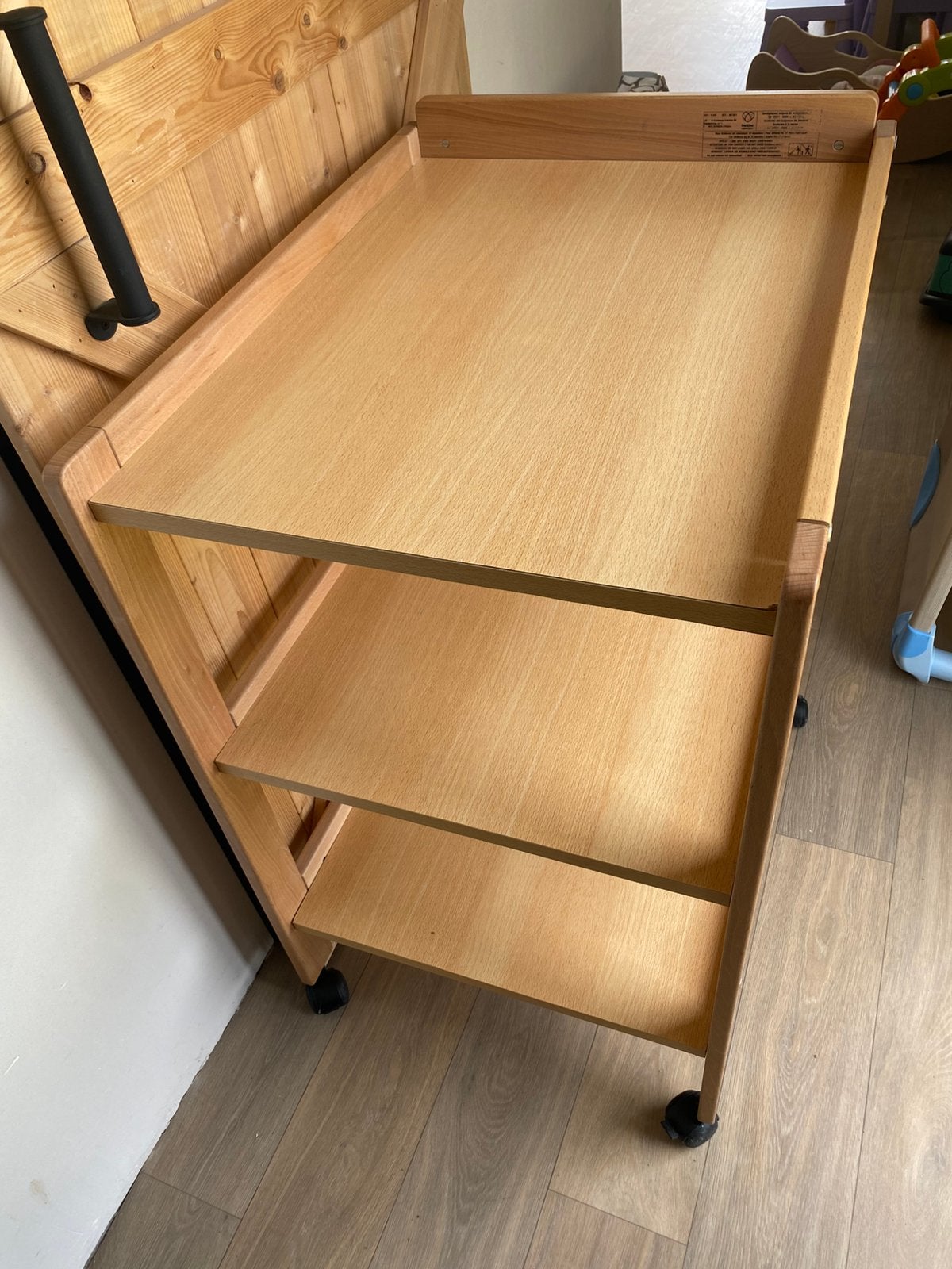 Luiertafel, Ophalen