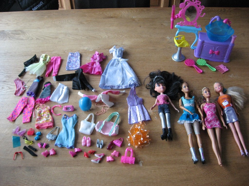Barbie Poppen Kleding Schoenen en Andere, Ophalen of Verzenden, Zo goed als nieuw, Barbie