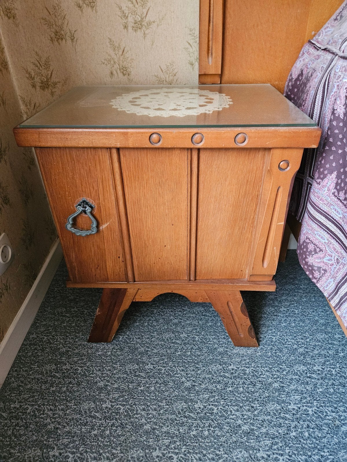 table de chevet, Maison & Meubles, 45 à 65 cm, Enlèvement, Utilisé, 55 à 70 cm