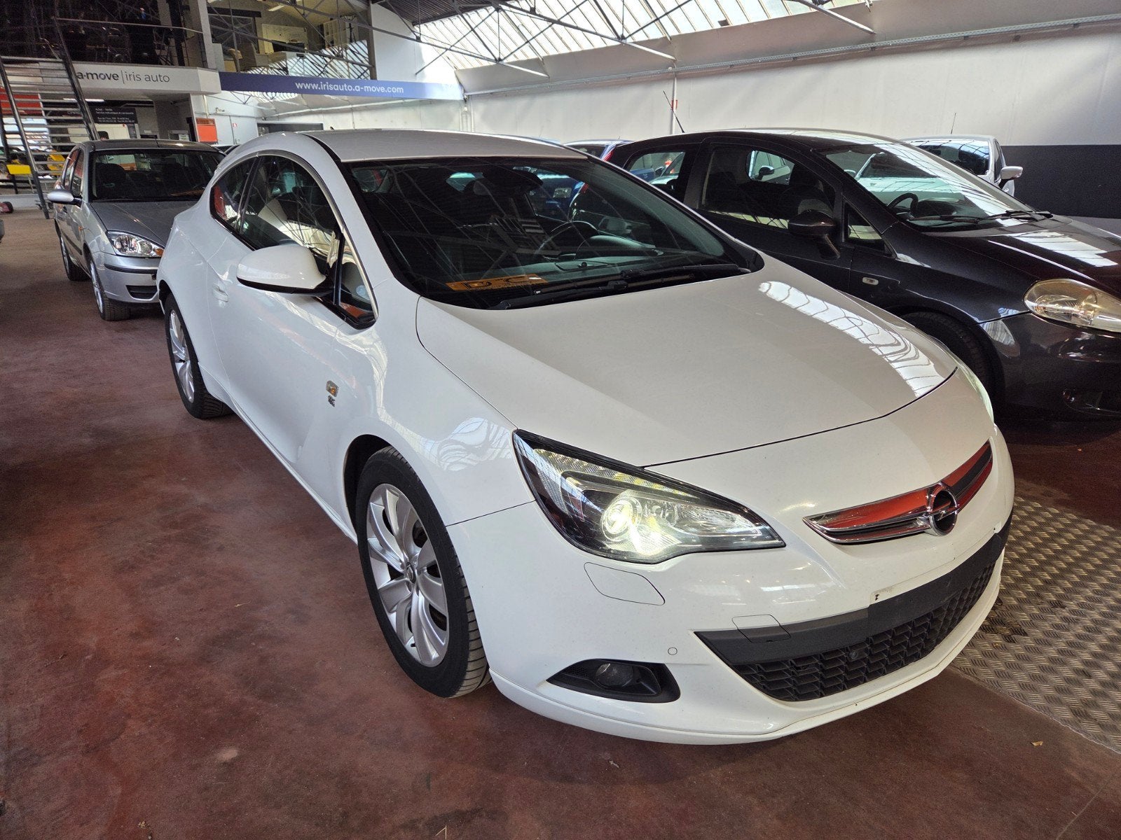 OPEL ASTRA OPC - Garantie 12 mois, Auto's, Euro 5, USB, Diesel, Particulier