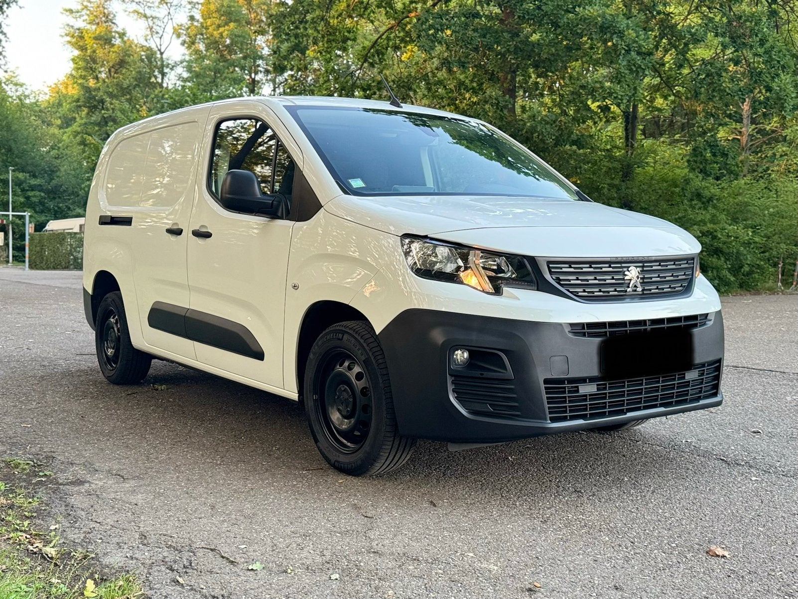PEUGOET PARTNER 2022bj—105.000km, Auto's, Bestelwagens en Lichte vracht, Stof, Euro 6, Wit, Bedrijf