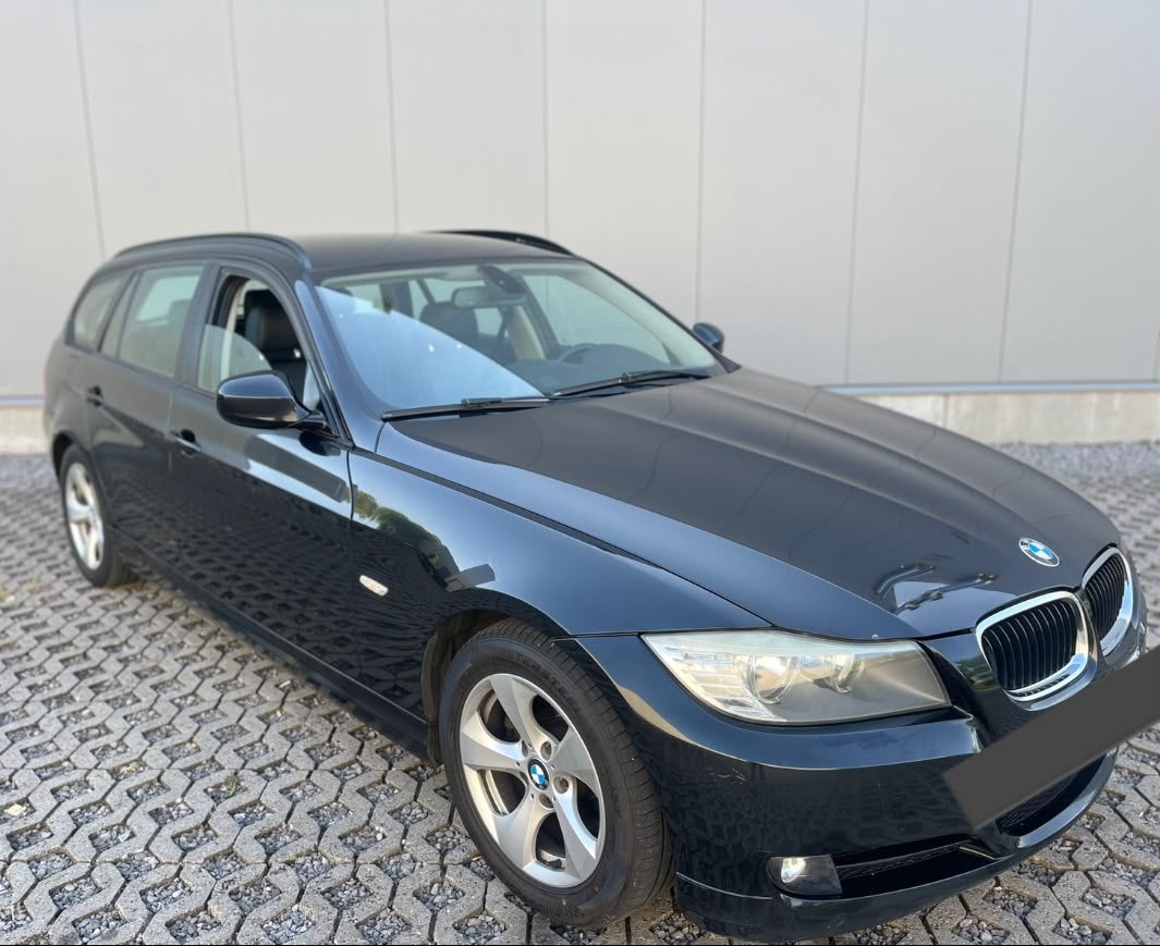 BMW 318d Touring Facelift 2011 • Leder • Grote Navi • Euro 5, Auto's, Euro 5, Leder, Diesel, Particulier