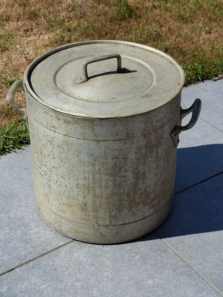 metalen ketel, Ophalen