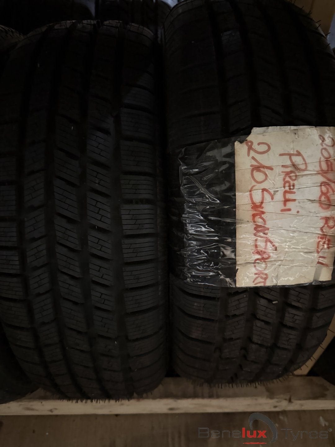 new snow 205/60R15 Pirelli 210 205/60 R15 205/60/15 2056015, Auto-onderdelen, Banden en Velgen, 15 inch, -, -, Nieuw