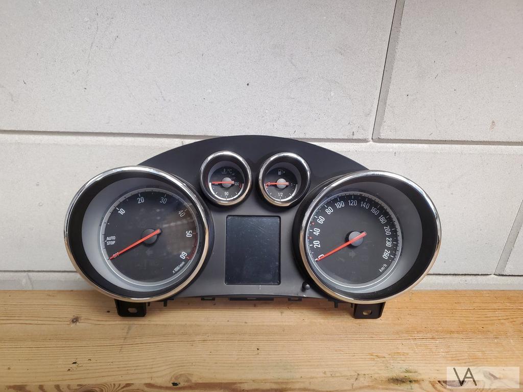 Opel Astra J 2009 -2015 tellerbak cockpit dashboard 13355686, Auto-onderdelen, Gebruikt, -, -, Opel