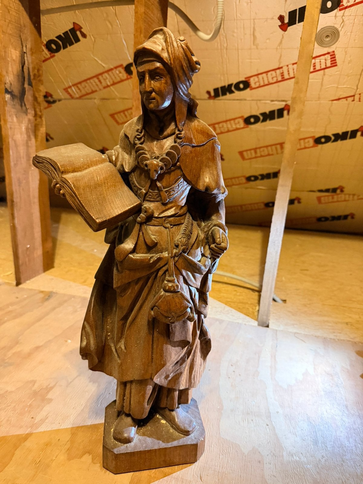 Houten heer - met de hand gesculpteerd, Ophalen, Zo goed als nieuw