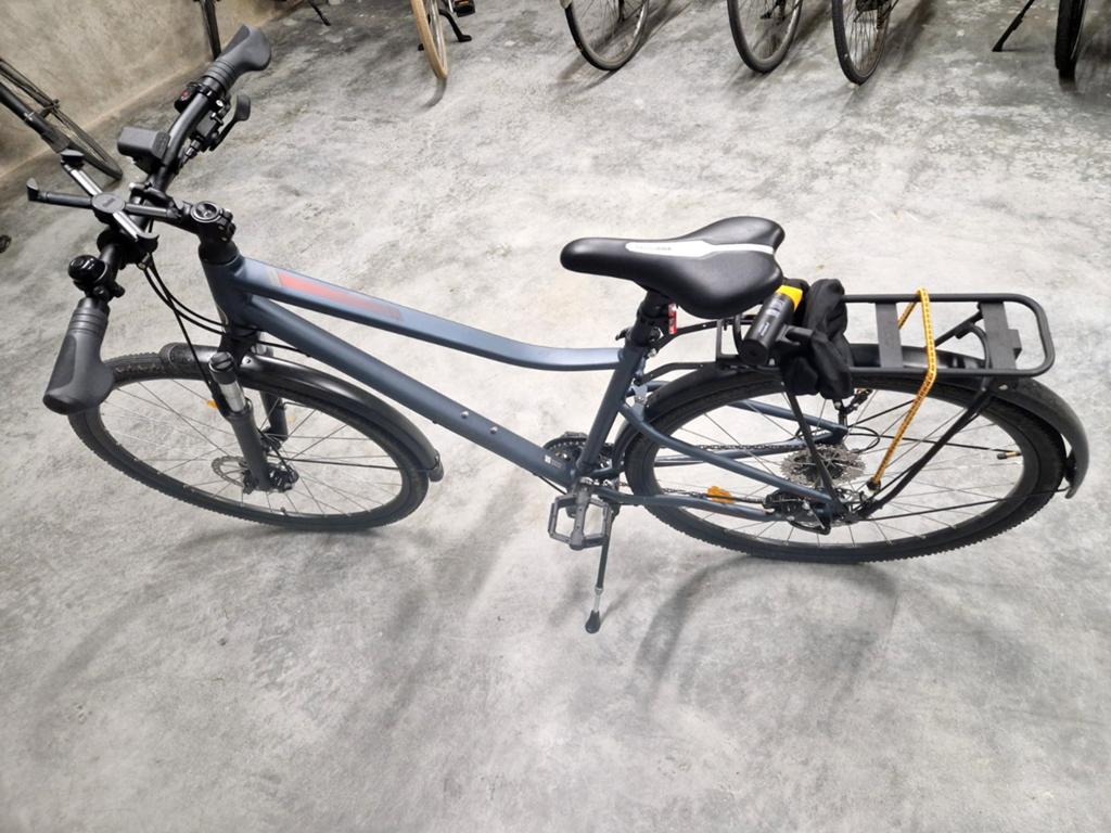Riverside hybrid bike + FREE vintage pegeout bike, Vélos & Vélomoteurs, Enlèvement