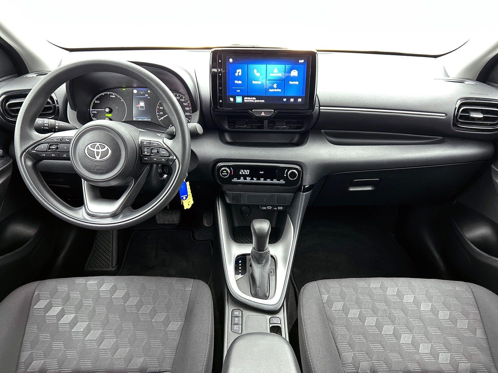 Toyota Yaris, Auto's, Automaat, Stof, Zwart, Bedrijf