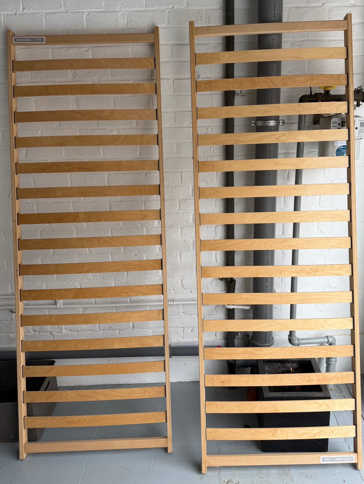 Wit IKEA bed 140 x 2000 cm incl lattenbodem, 140 cm, Enlèvement, Utilisé, Sommier
