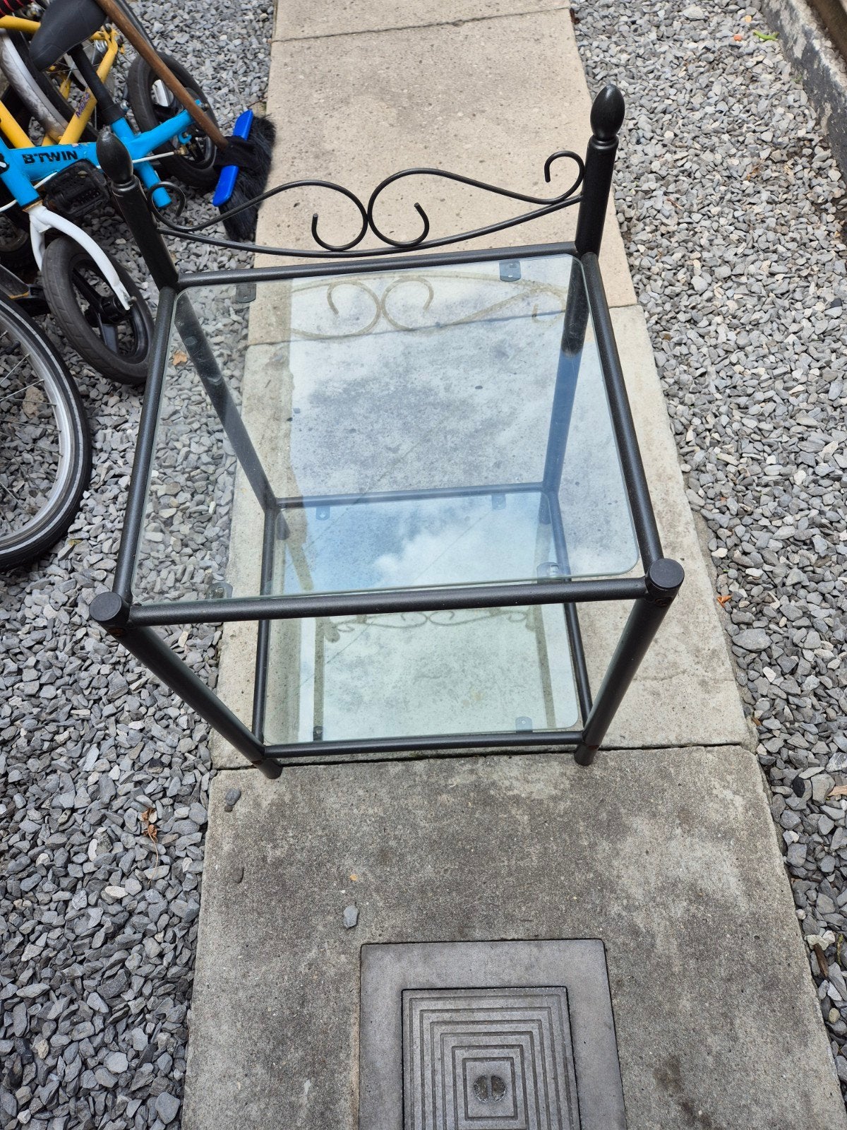 glazen tafeltje hoogte 52cm, 43 breedte, 39 diepte, Ophalen, Gebruikt