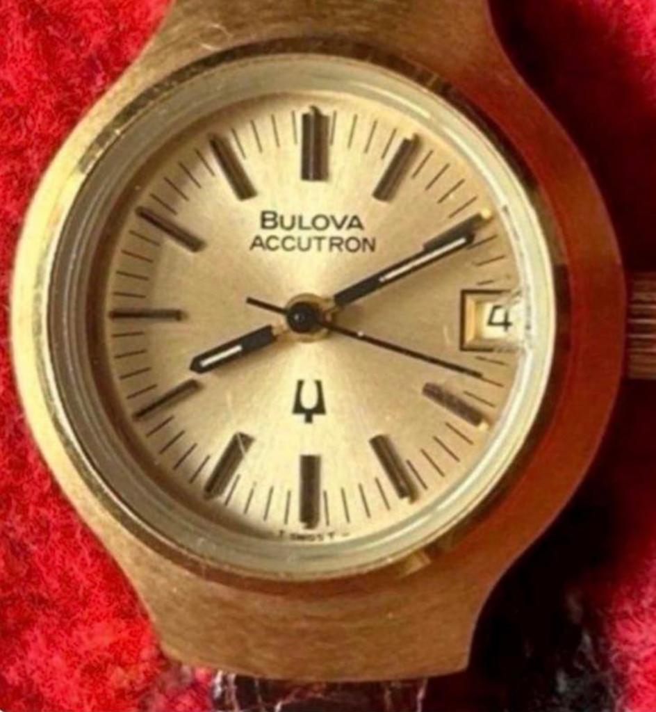 Montre ancienne Bulova Accutron, Bijoux, Sacs & Beauté, Enlèvement ou Envoi, Bulova